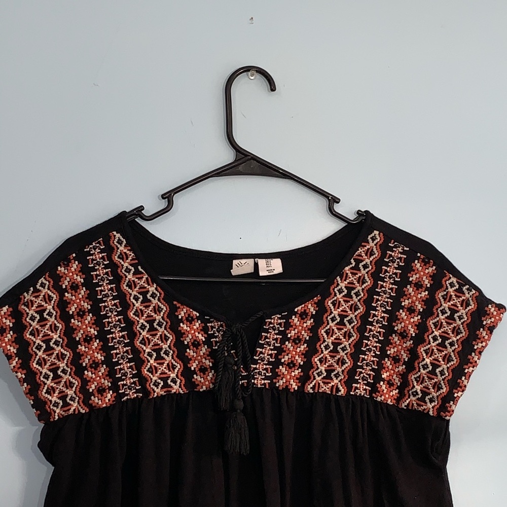 Artisan NY Beaded/Embroidered Top - Picture 4 of 5